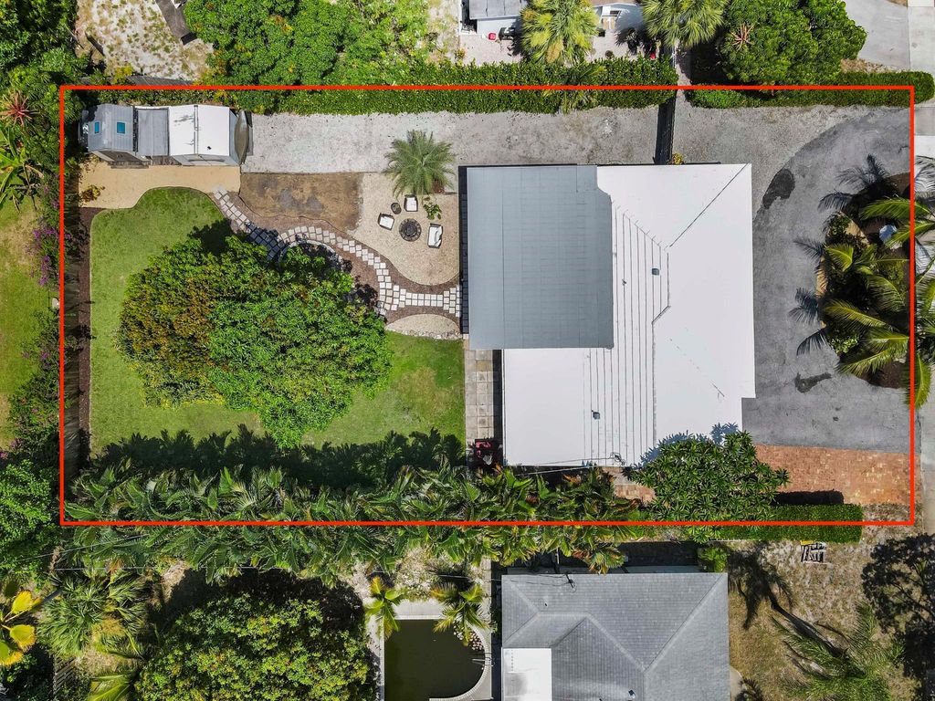 Photo of 435 Park Avenue, Lake Park, FL 33403 (MLS # R11114062)