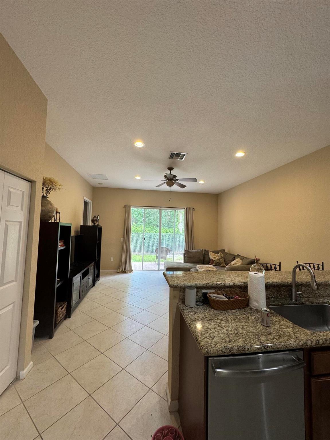 MINI ASSEMBLAGE PUD 6 - Residential