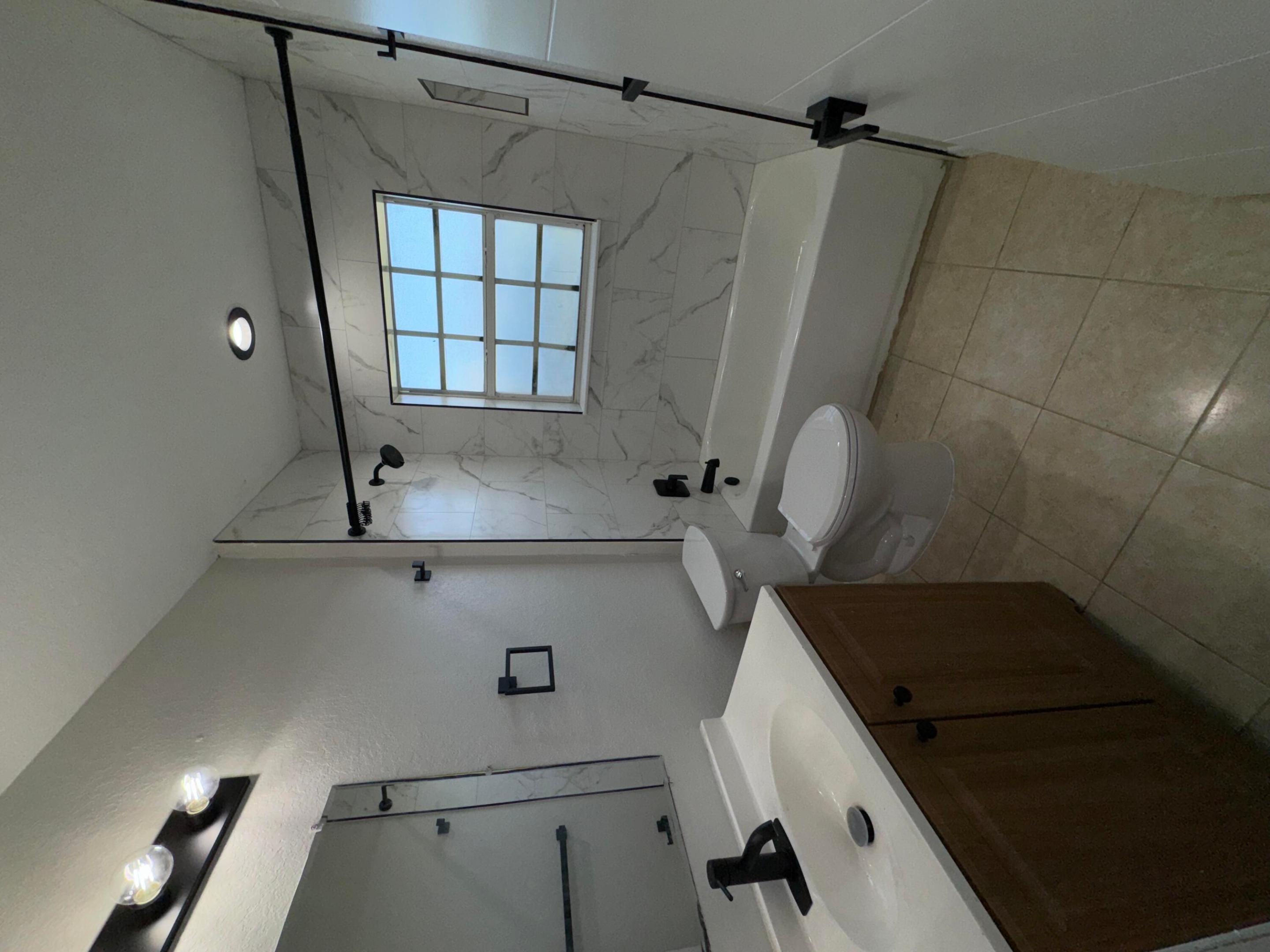 CONGRESS GROVES IN - Residential Lease