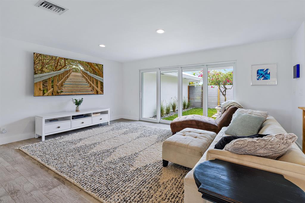 Village of North Palm Bea - Residential