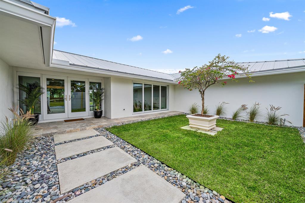 Village of North Palm Bea - Residential