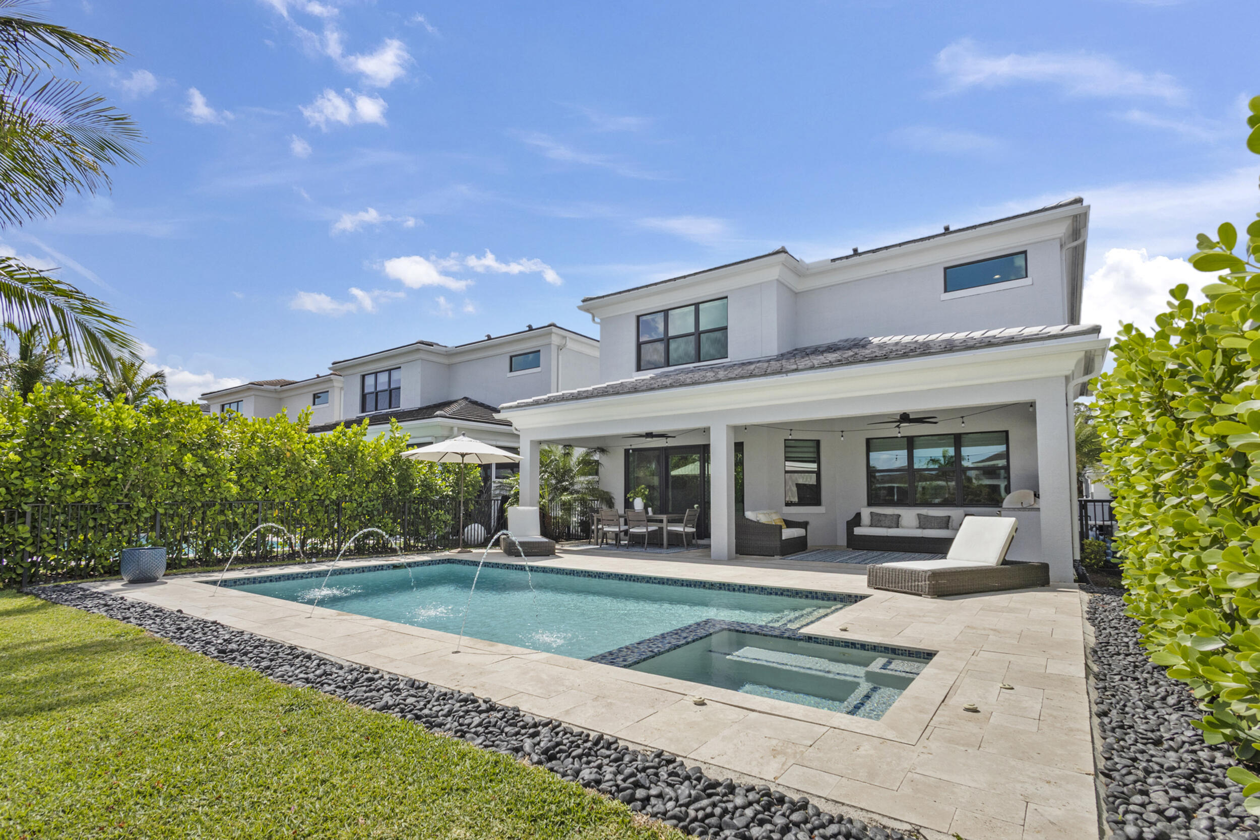 ARTISTRY - Residential