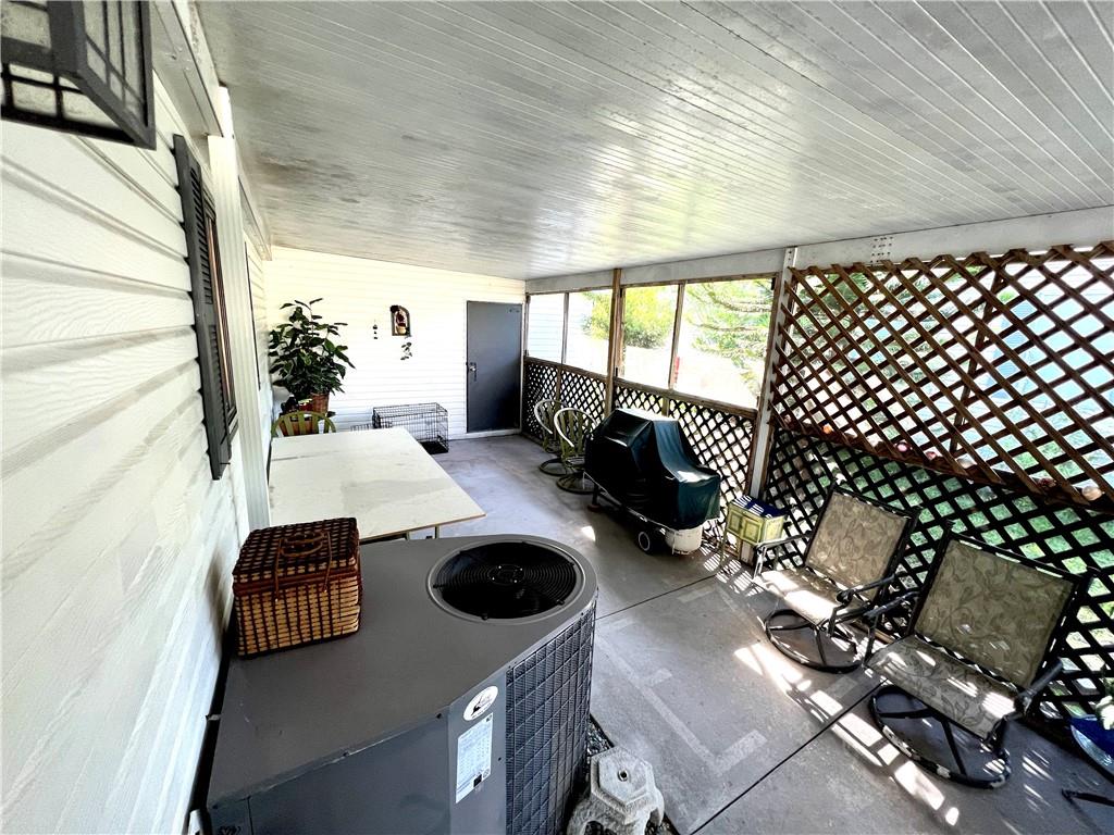 Lake Worth Village - Residential