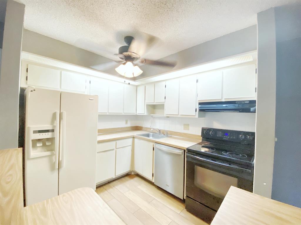 BELFORT I CONDO \ Kings Point - Residential