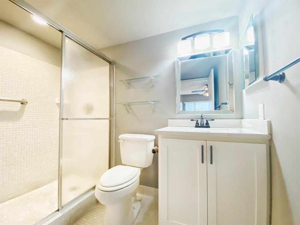 BELFORT I CONDO \ Kings Point - Residential