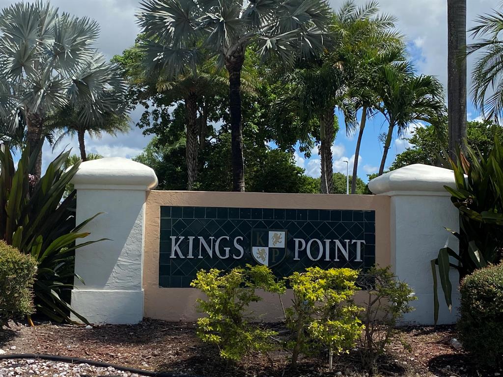 BELFORT I CONDO \ Kings Point - Residential