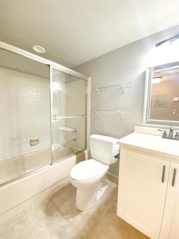 BELFORT I CONDO \ Kings Point - Residential