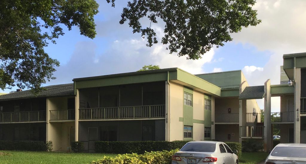 Photo of 4109 NW 88th Avenue #207, Coral Springs, FL 33065 (MLS # B26041604)