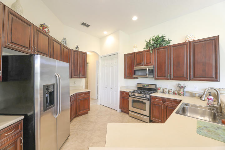 TRADITION PLAT NO 28 - Residential Lease