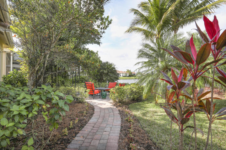 TRADITION PLAT NO 28 - Residential Lease