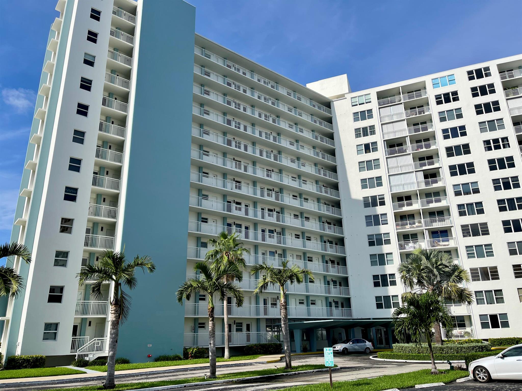 201 N Ocean Boulevard 302