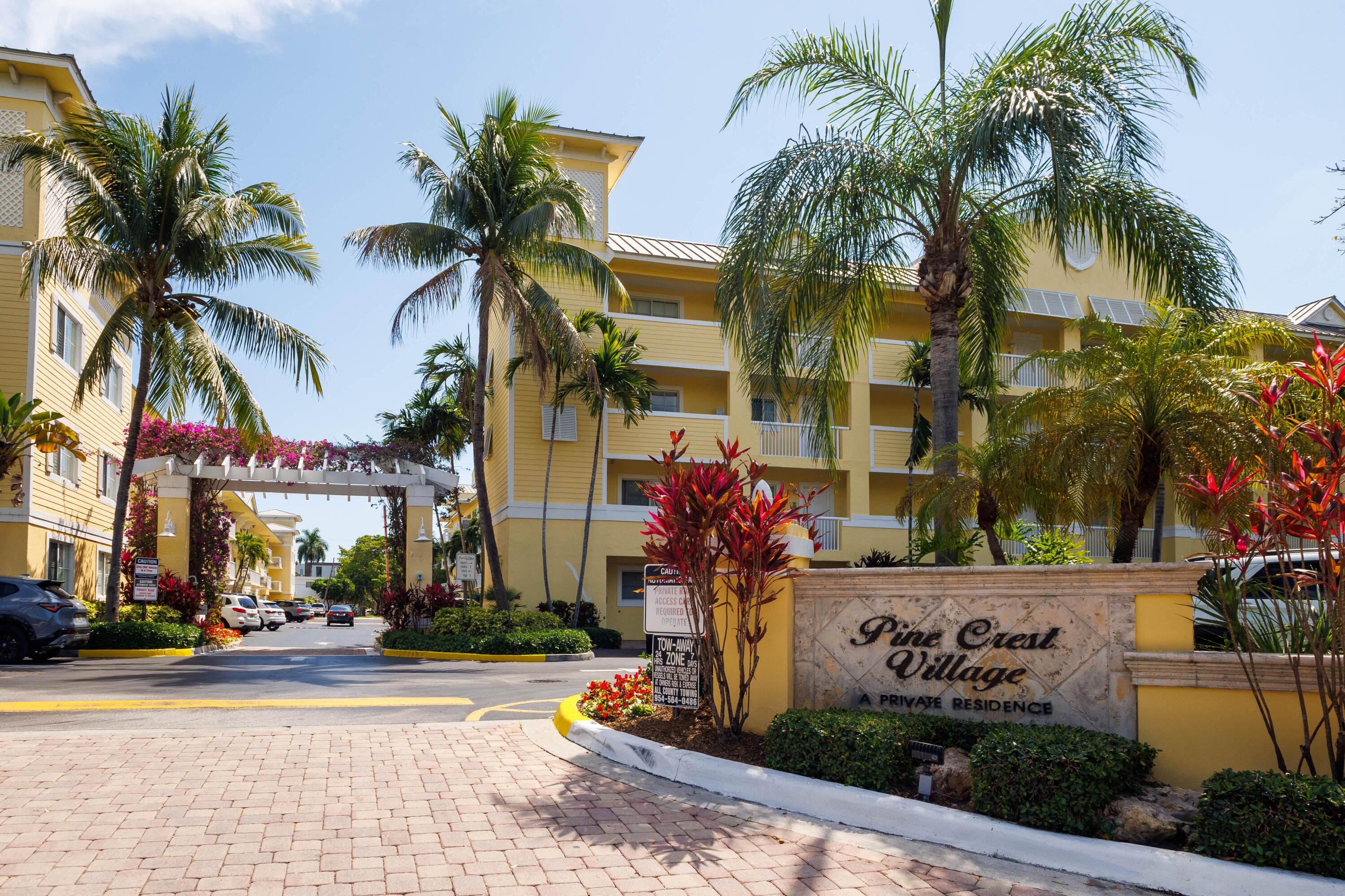 PINE CREST VILLAGE I AT - Residential