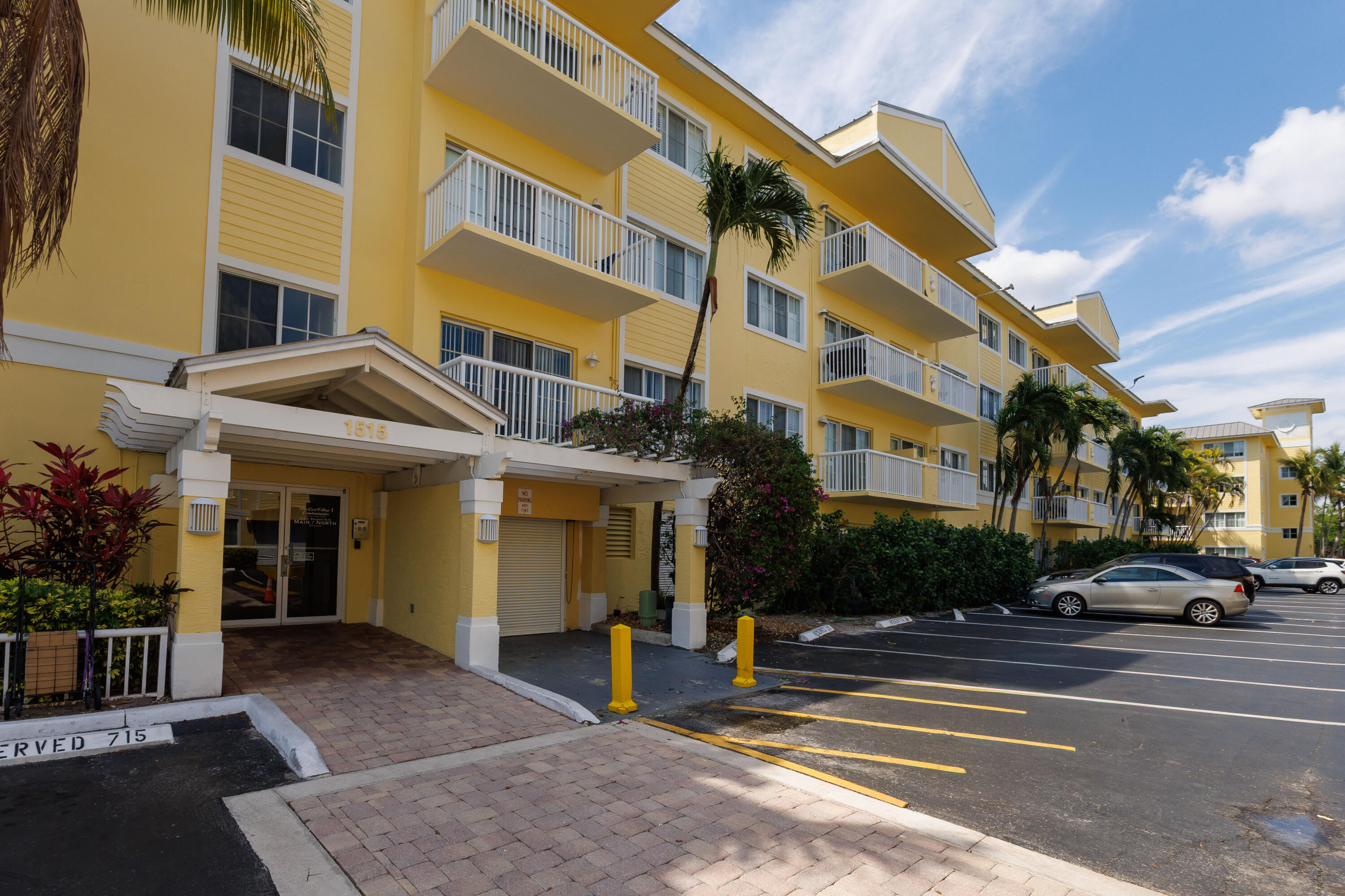 PINE CREST VILLAGE I AT - Residential