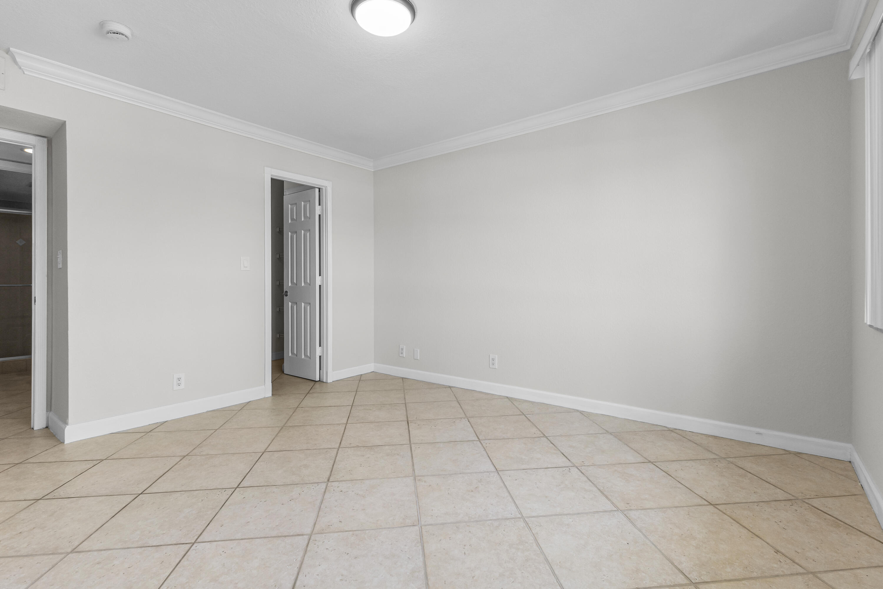 PINE CREST VILLAGE I AT - Residential