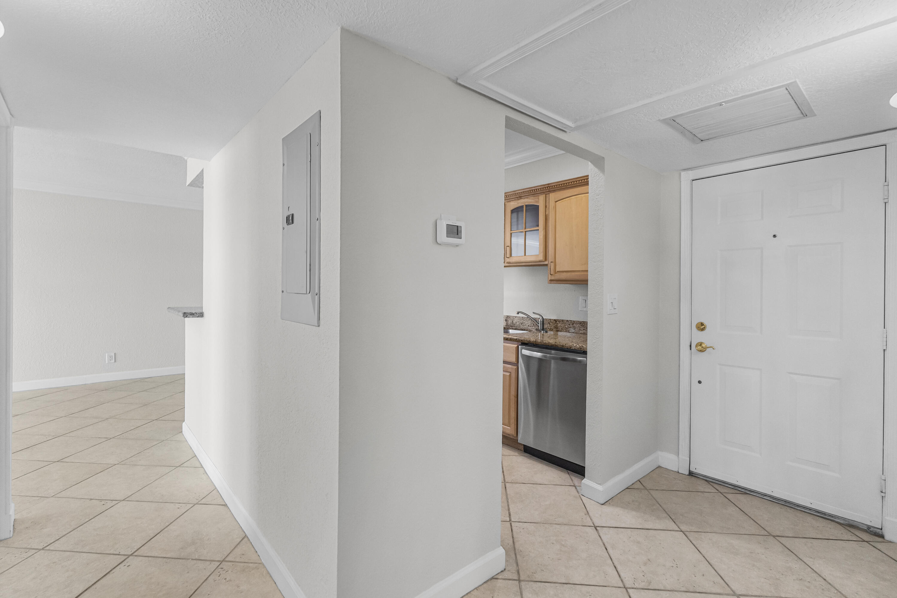 PINE CREST VILLAGE I AT - Residential