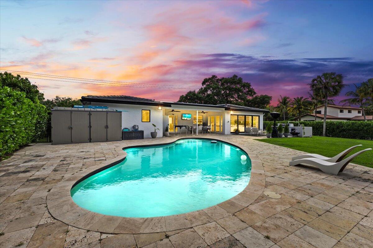 LAKE FLORESTA PARK - Residential