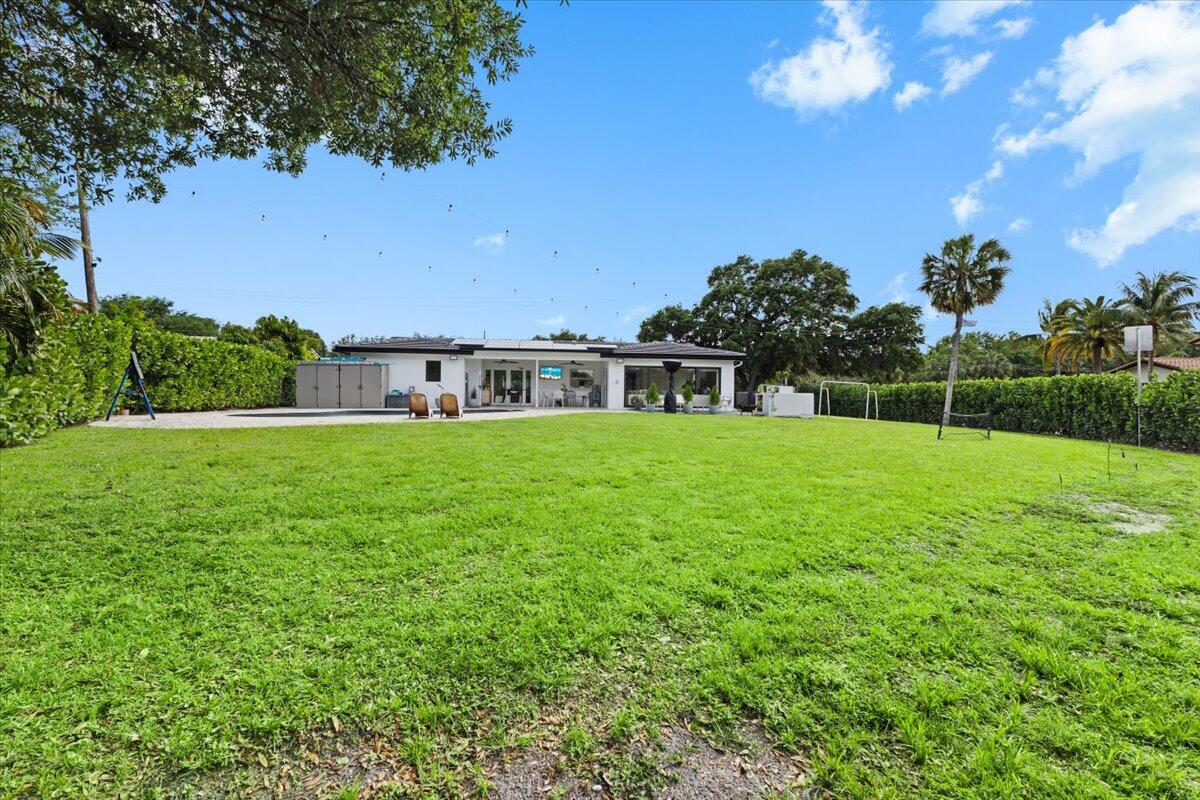 LAKE FLORESTA PARK - Residential