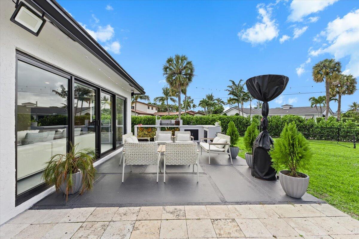 LAKE FLORESTA PARK - Residential