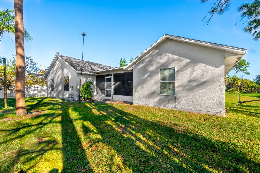 Photo of 1338 SW Prairie Circle, Port Saint Lucie, FL 34953 (MLS # R10952448)