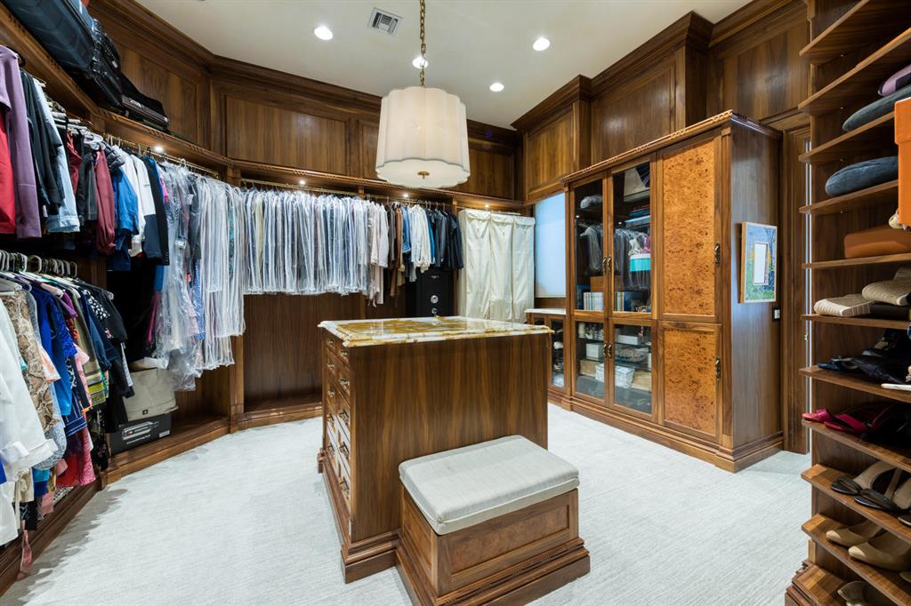 ADMIRALS COVE PAR C - Residential