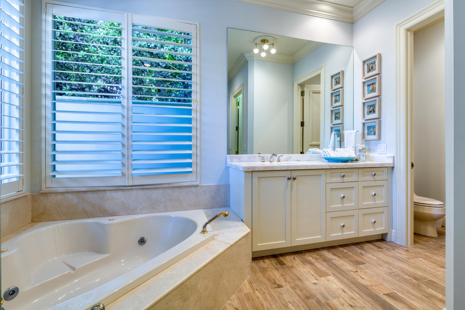 ADMIRALS COVE PAR C - Residential