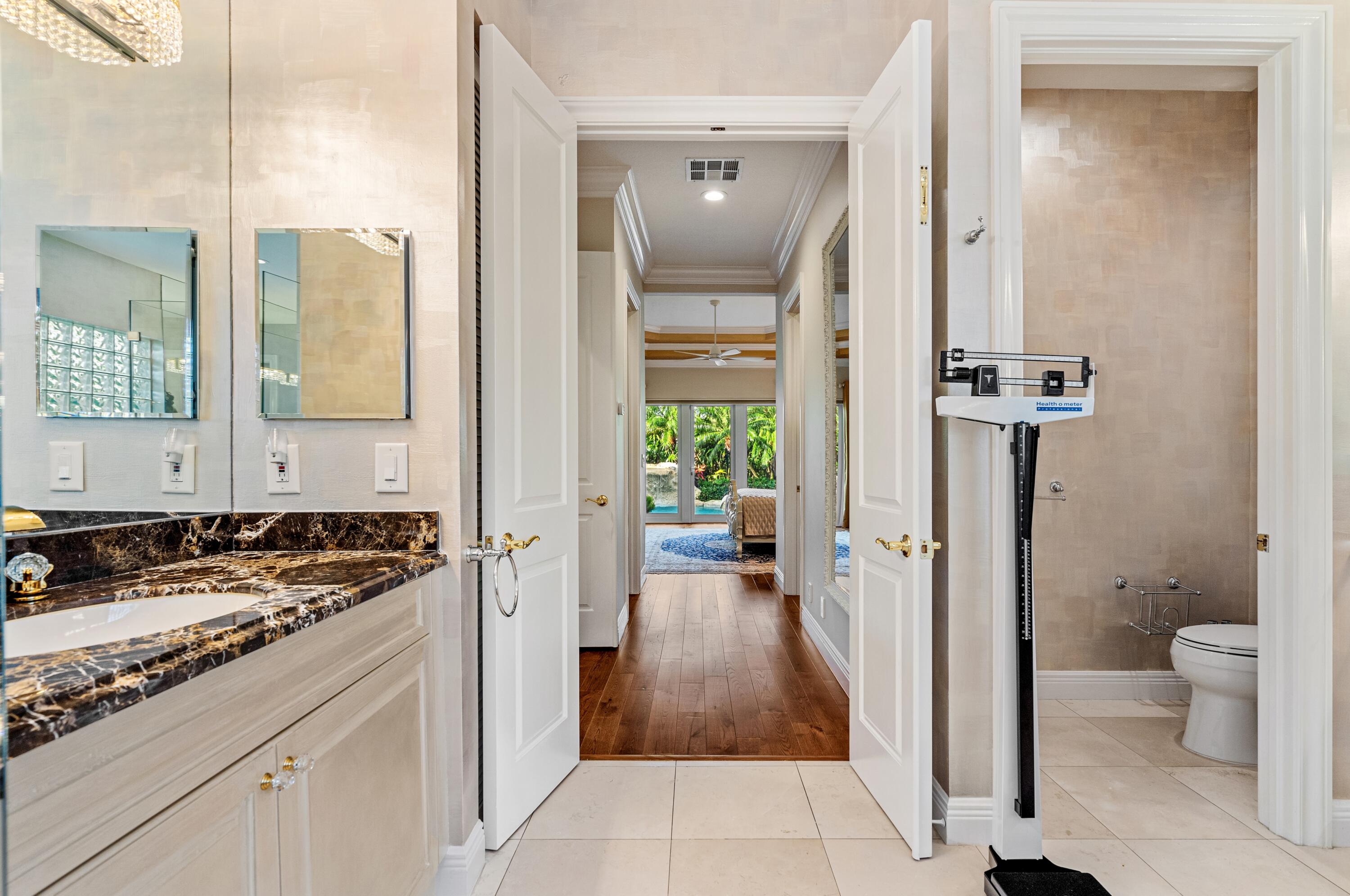 ROYAL PALM YACHT & COUNTRY CLUB - Residential