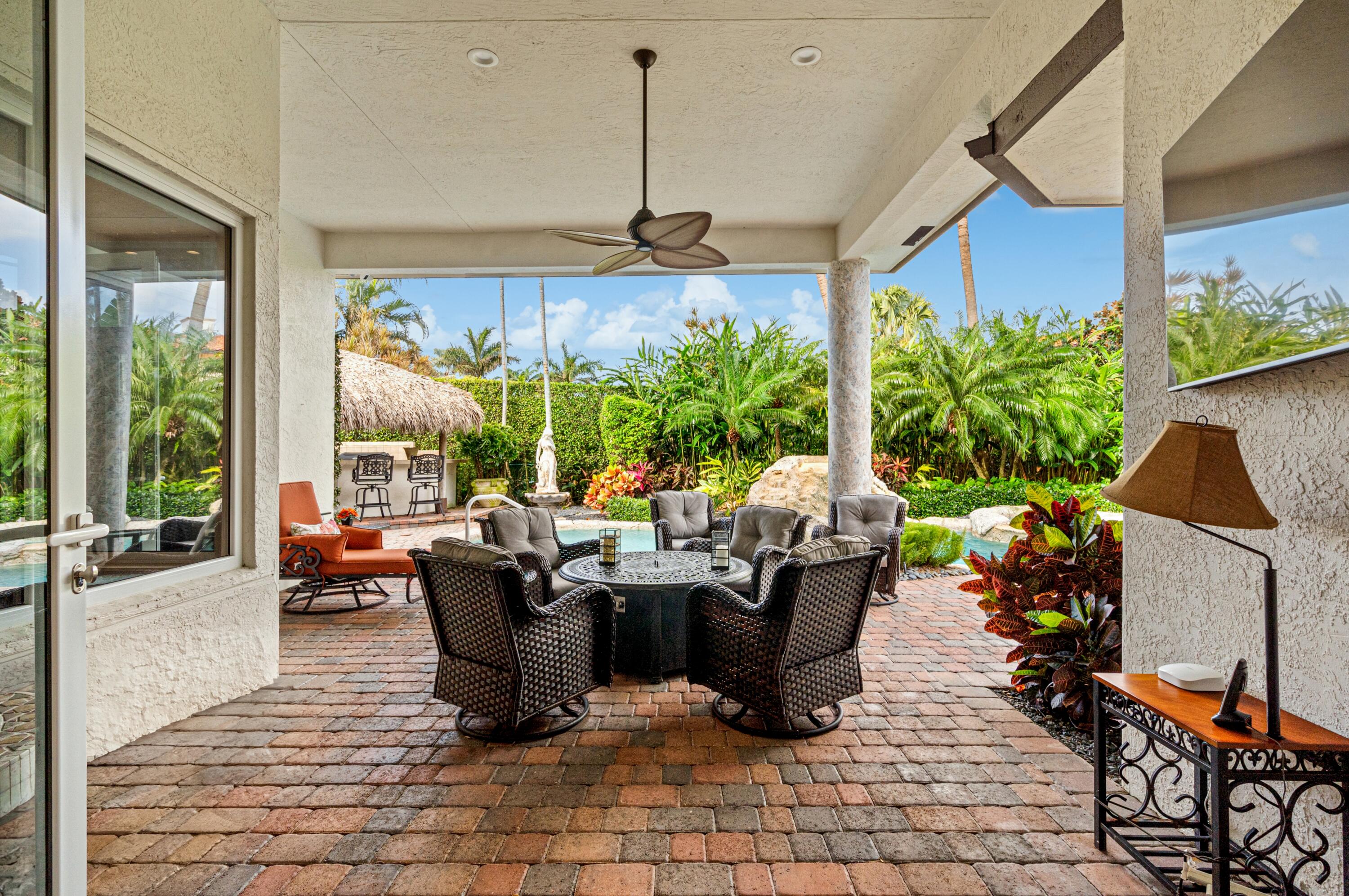 ROYAL PALM YACHT & COUNTRY CLUB - Residential