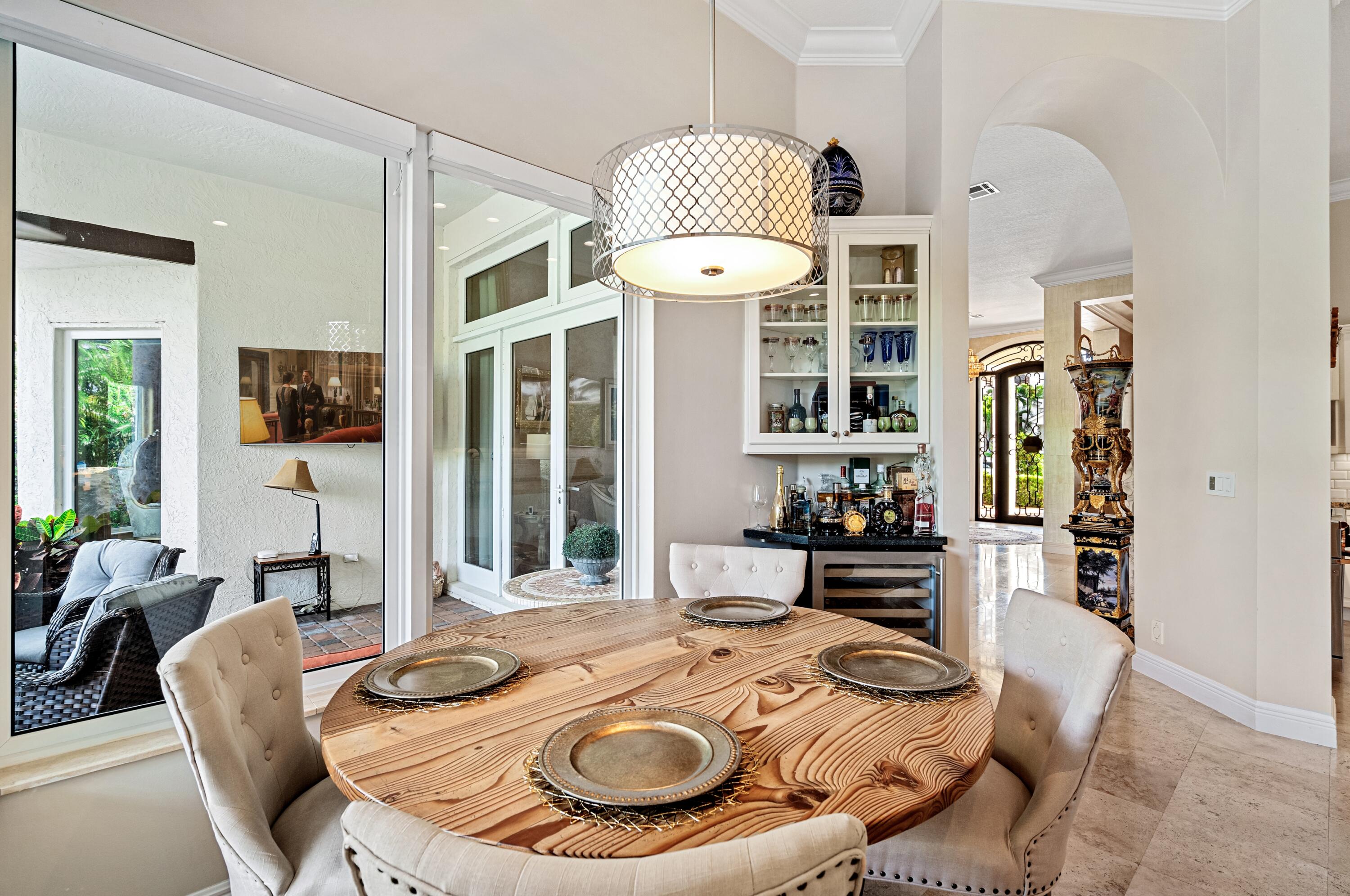 ROYAL PALM YACHT & COUNTRY CLUB - Residential