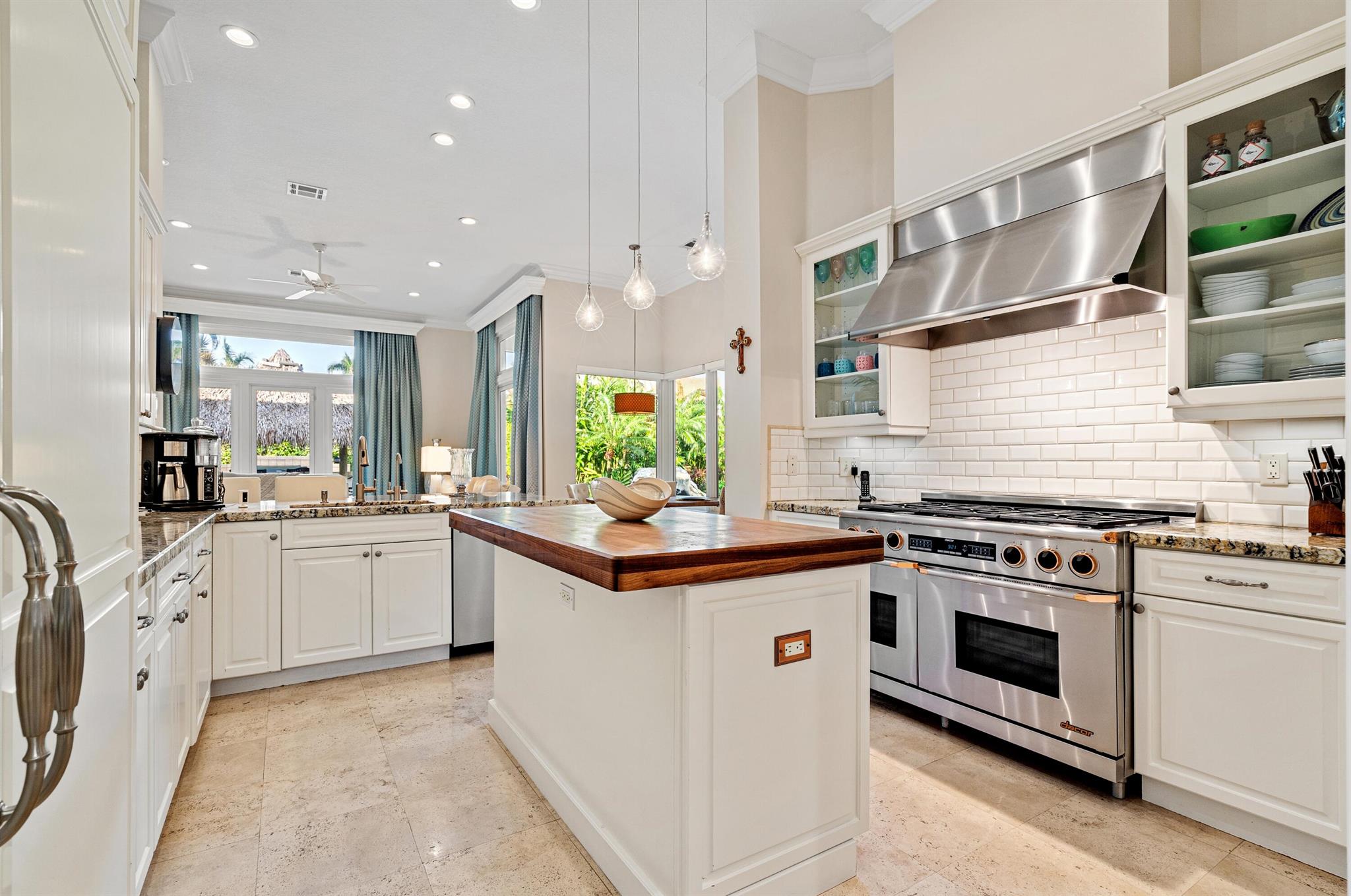 ROYAL PALM YACHT & COUNTR - Residential