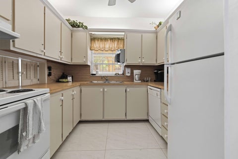 Tiny photo for 259 S Cypress Road #506, Pompano Beach, FL 33060 (MLS # B26023341)