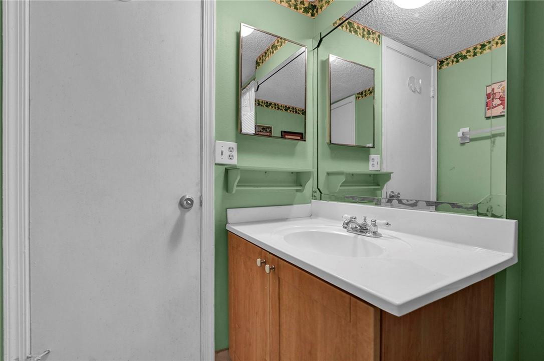 POINCIANA 5 OF PINE IS - Residential