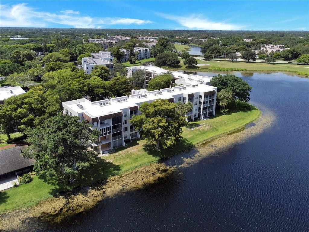 POINCIANA 5 OF PINE IS - Residential