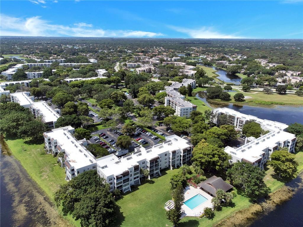 POINCIANA 5 OF PINE IS - Residential