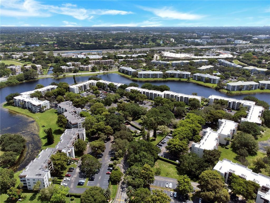 POINCIANA 5 OF PINE IS - Residential