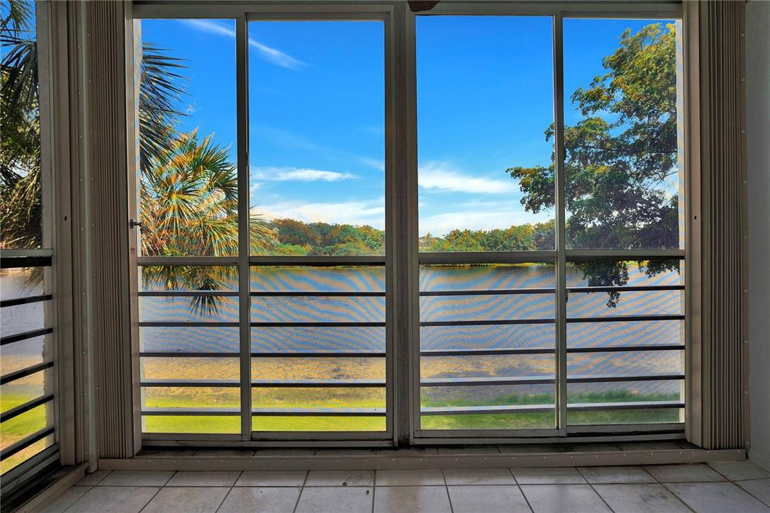 POINCIANA 5 OF PINE IS - Residential