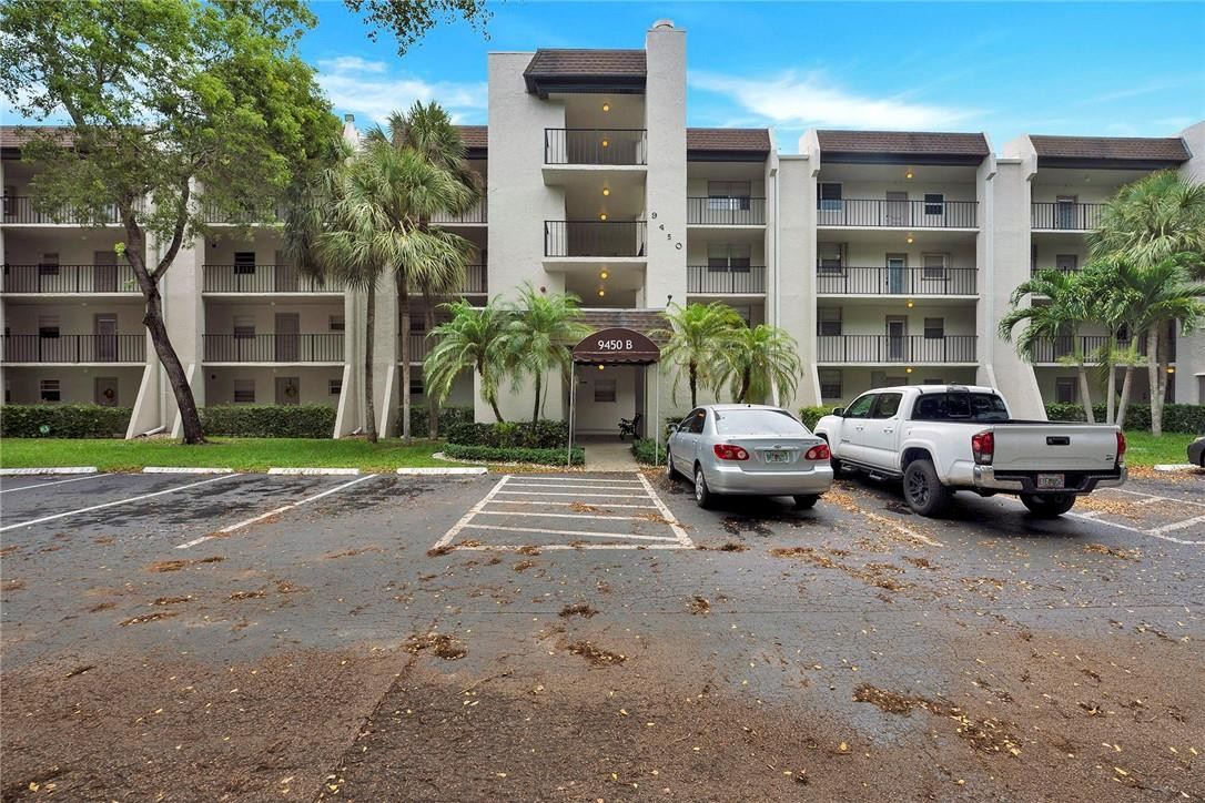 POINCIANA 5 OF PINE IS - Residential