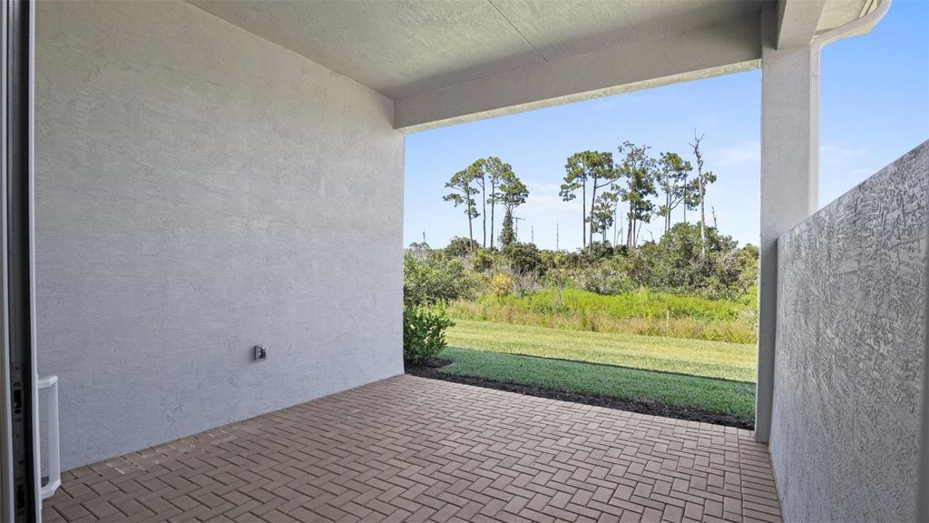 Photo of 423 SE Via Sangro, Port Saint Lucie, FL 34952 (MLS # F10538884)