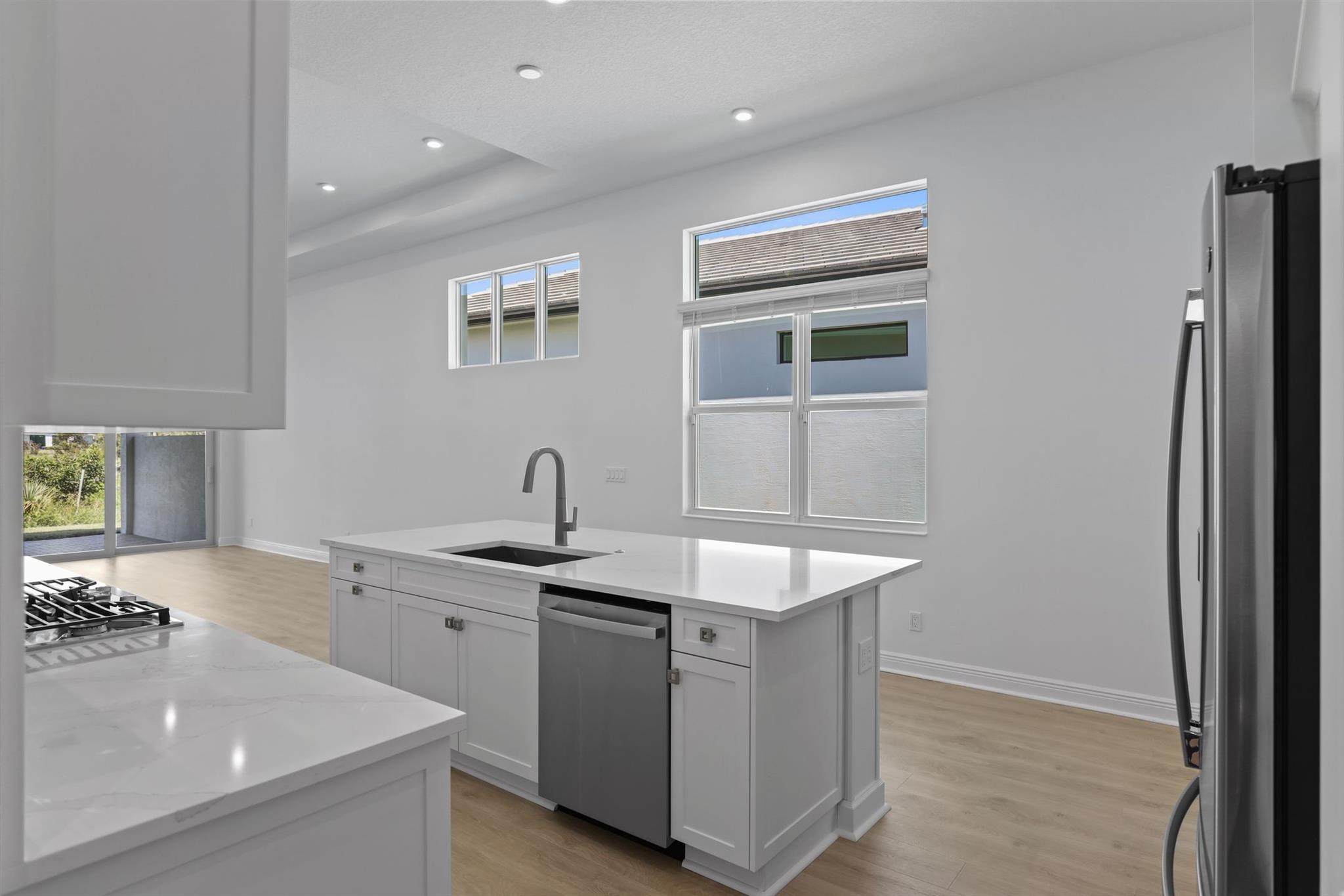 KH RIVELLA LLC - Residential