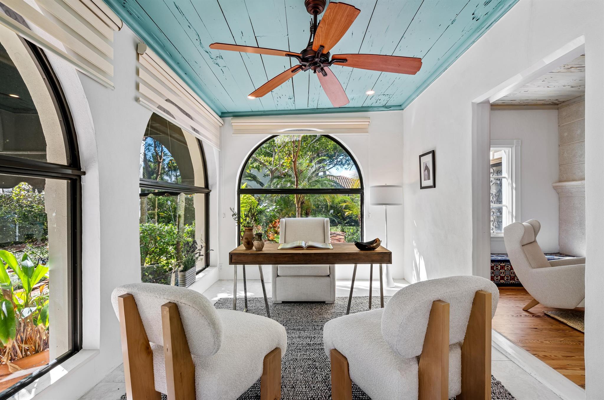 895 Hibiscus Street