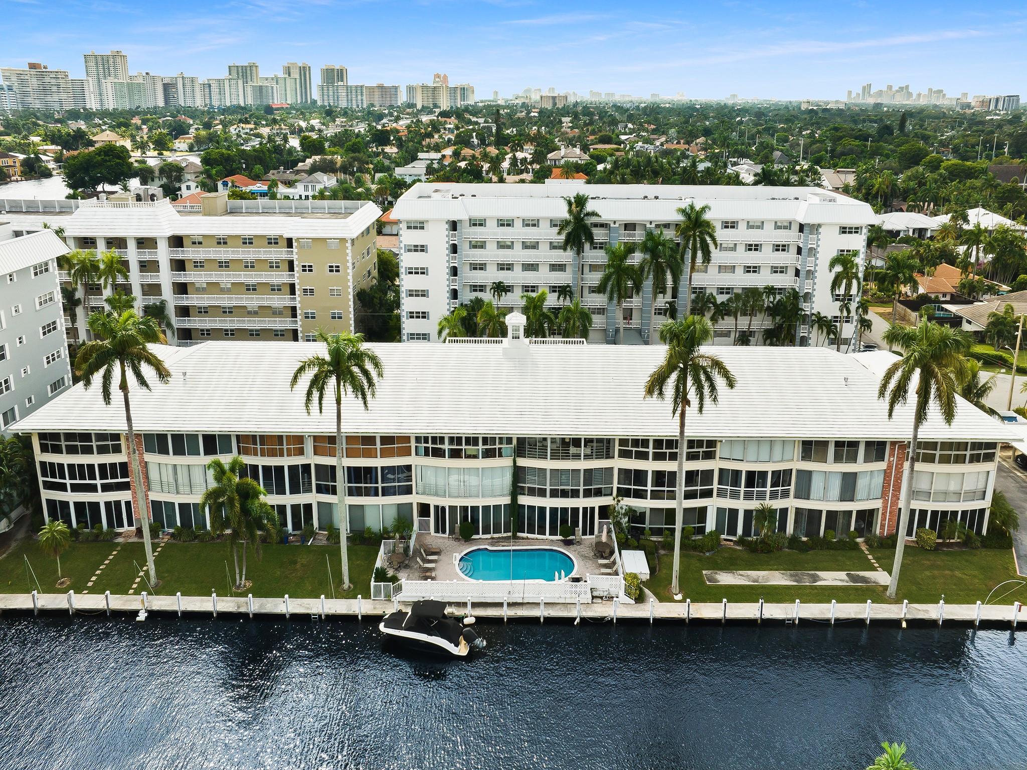 3051 NE 47th Ct 104
