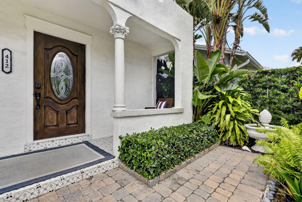 Photo of 412 El Prado #1, West Palm Beach, FL 33405 (MLS # B26050548)