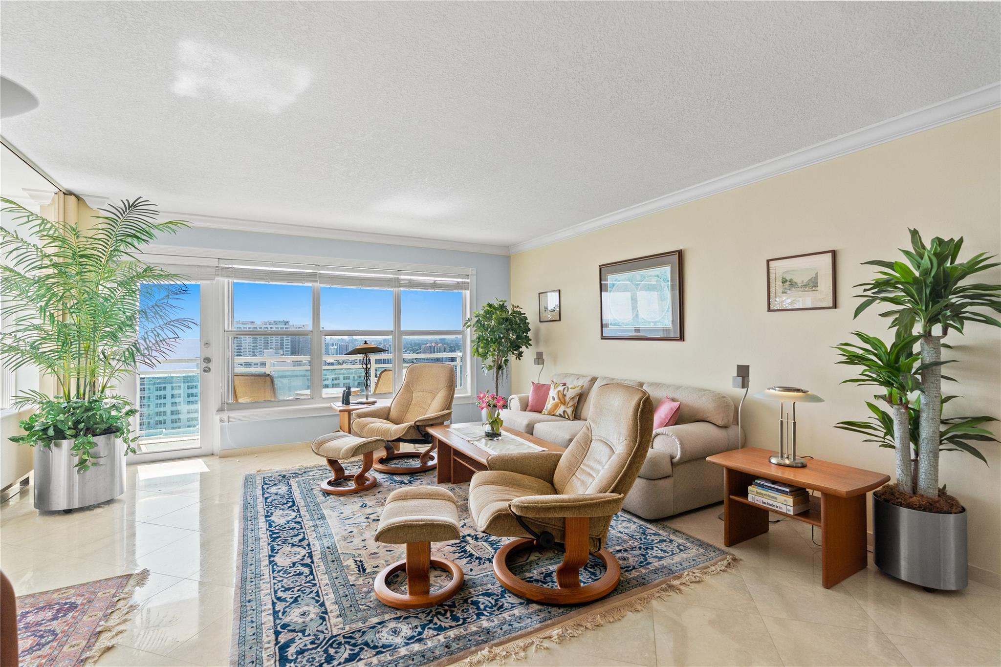 Playa Del Mar - Residential