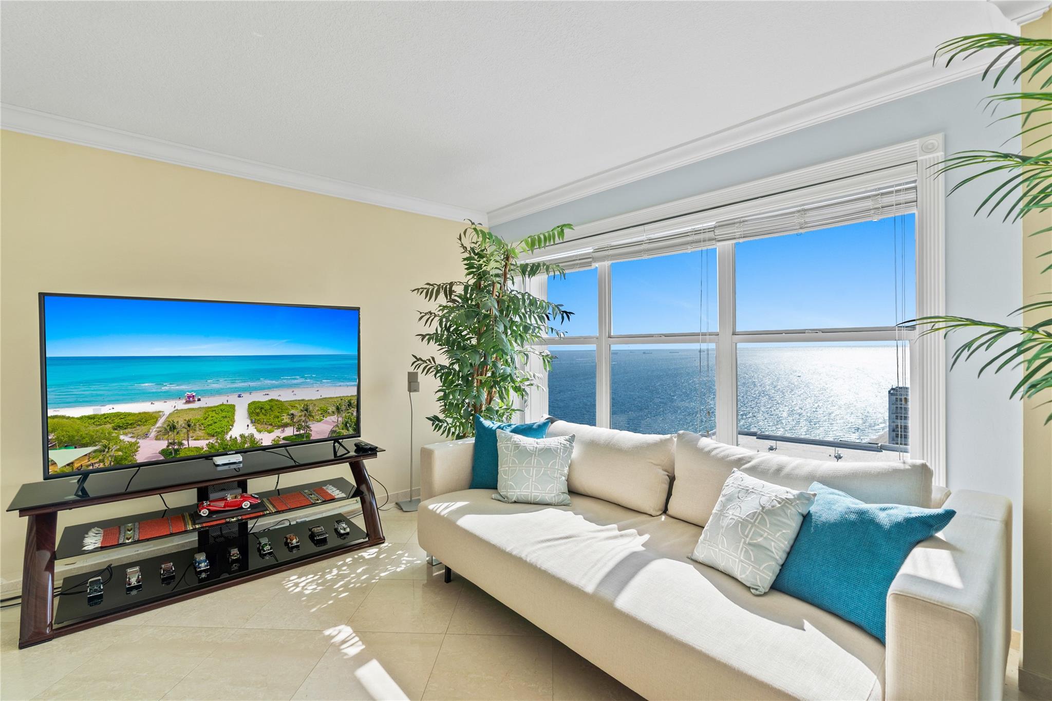 Playa Del Mar - Residential