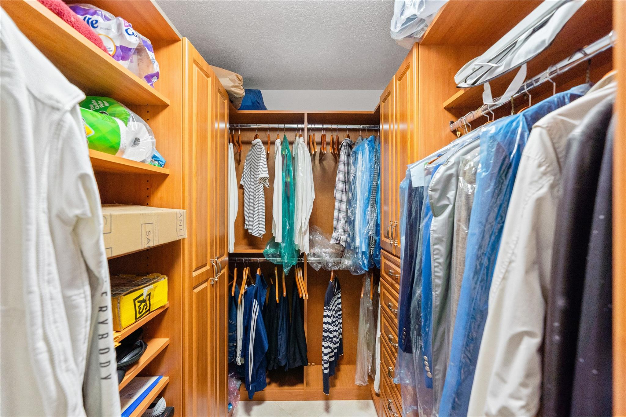 Playa Del Mar - Residential