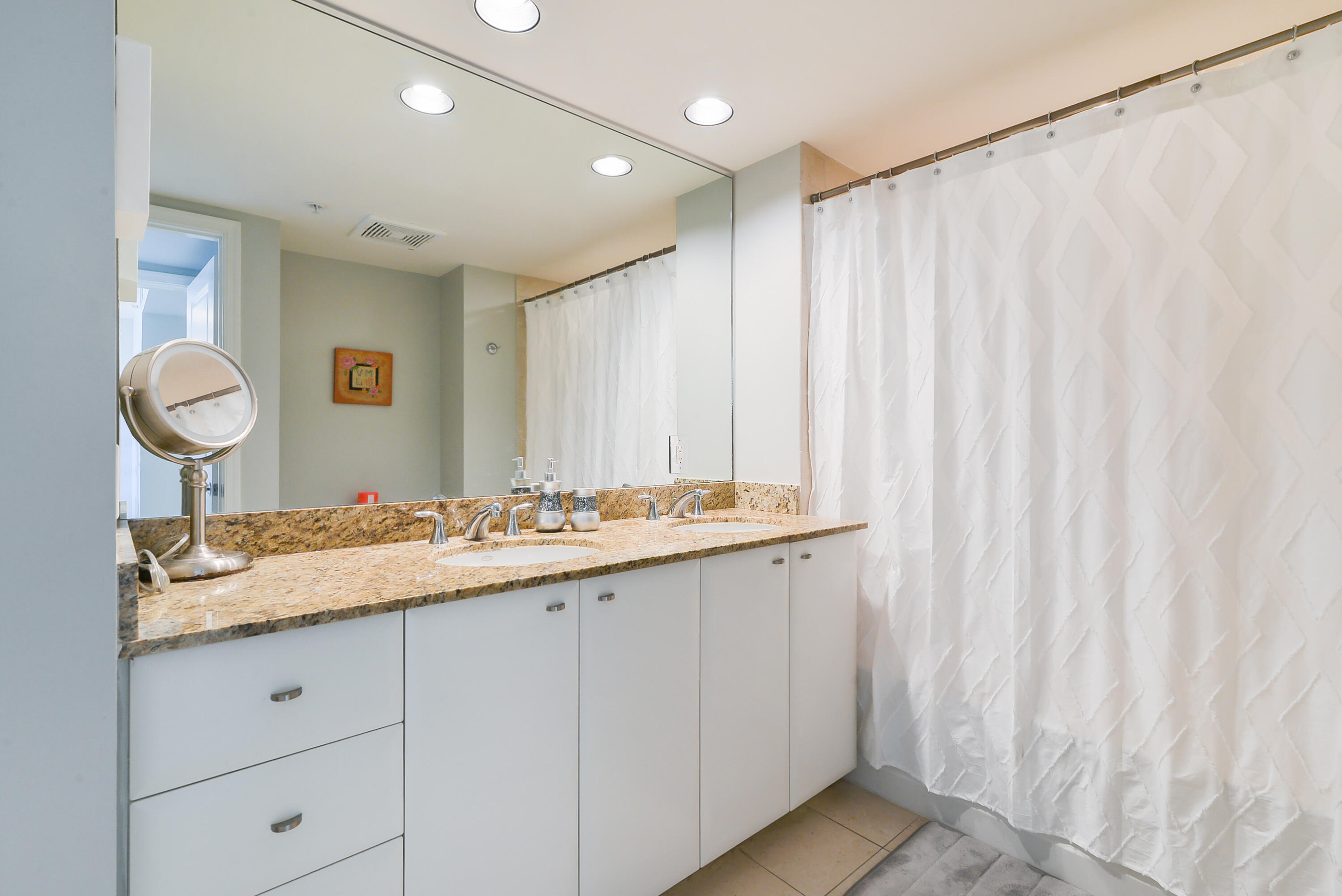 SYMPHONY SOUTH CONDO - Residential