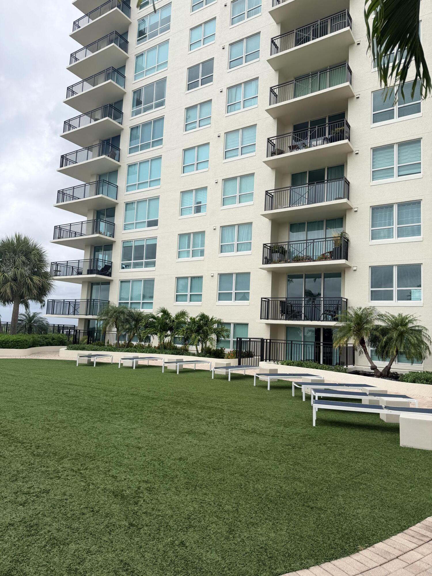 SYMPHONY SOUTH CONDO - Residential