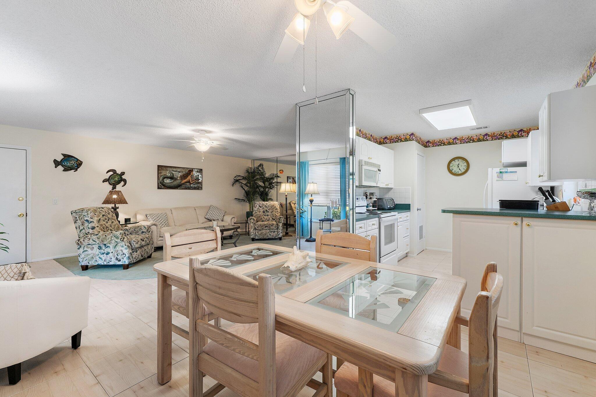 VISTA ST LUCIE BUILDINGS - Residential Lease