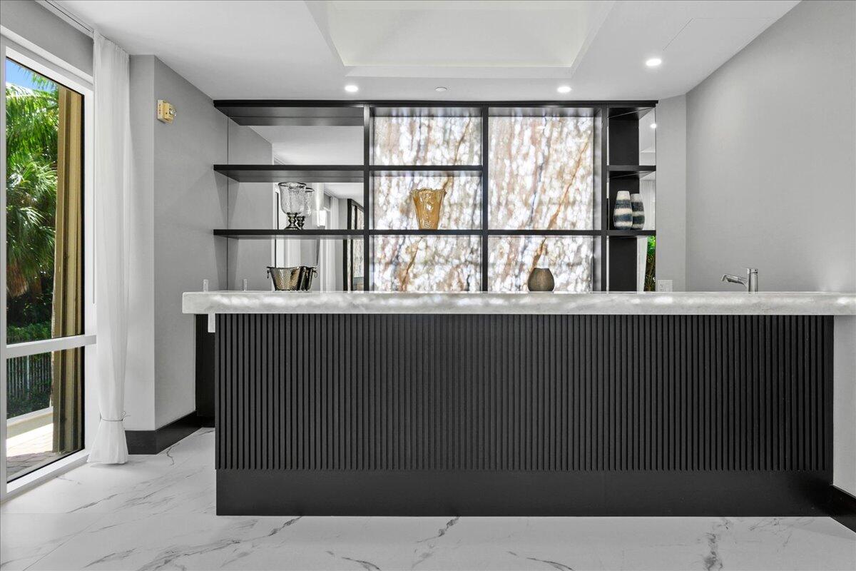 OASIS SINGER ISLAND CONDO - Residential