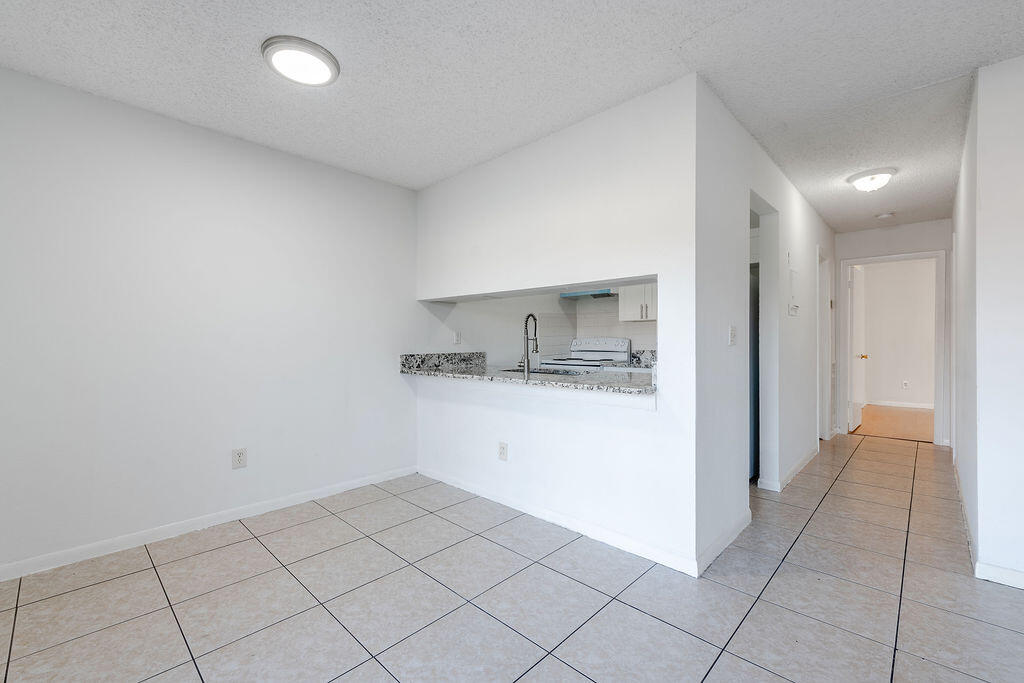 Laurels At Sherwood Condo - Residential Lease