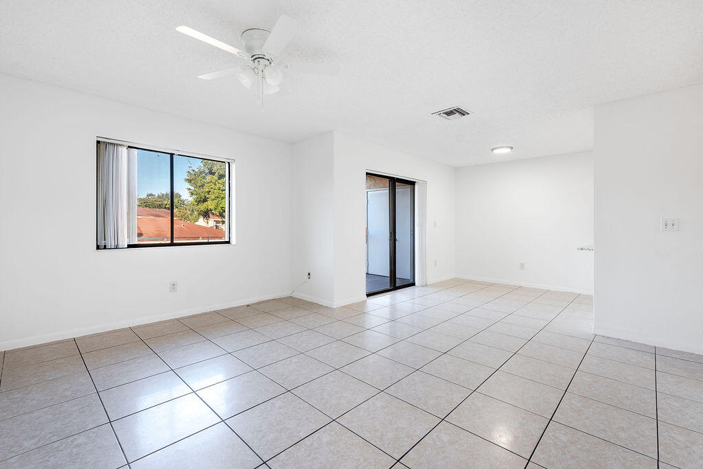 Laurels At Sherwood Condo - Residential Lease